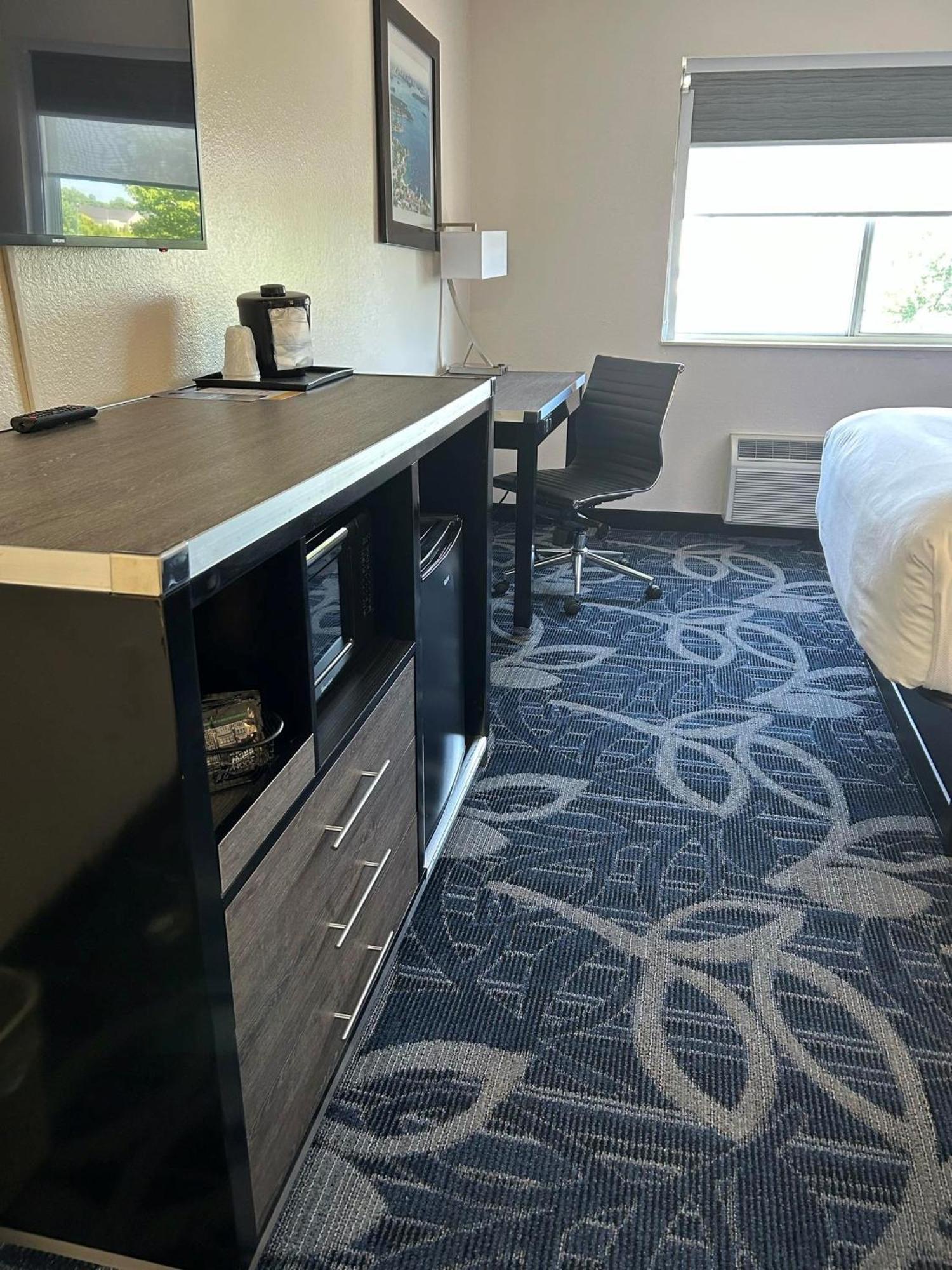 Comfort Inn & Suites Liverpool - Syracuse Εξωτερικό φωτογραφία