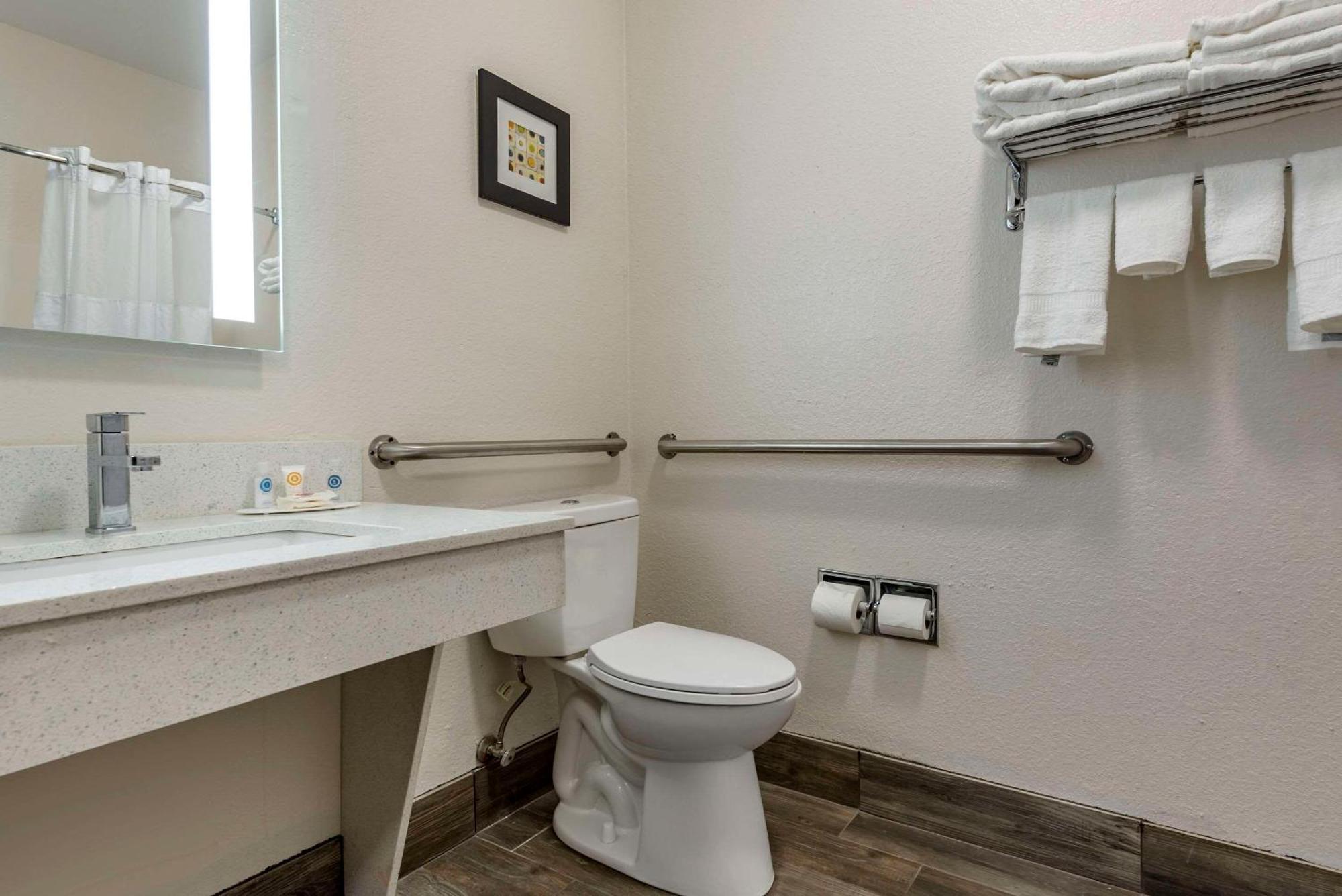 Comfort Inn & Suites Liverpool - Syracuse Εξωτερικό φωτογραφία